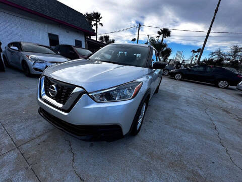 2020 Nissan Kicks S