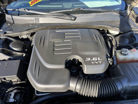 2017 Chrysler 300 Limited