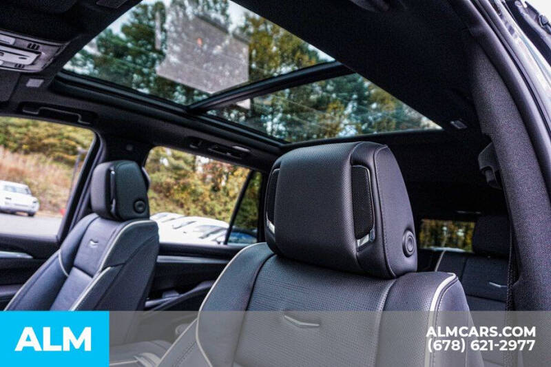 2025 Cadillac Escalade Sport