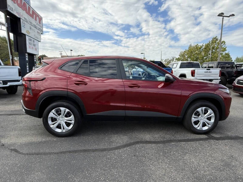 2025 Chevrolet Trax LS