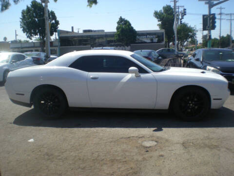 2017 Dodge Challenger SXT
