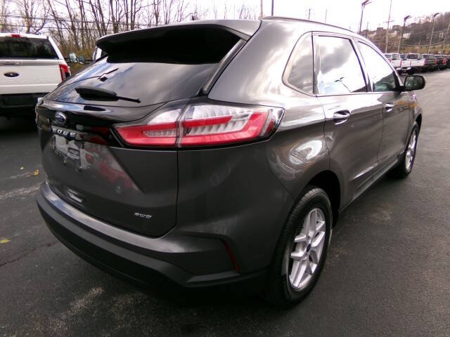 2021 Ford Edge SE