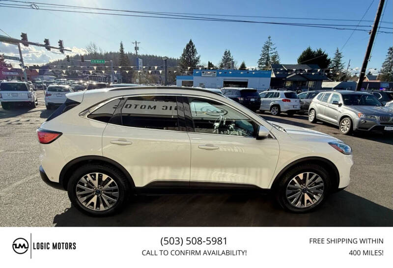 2020 Ford Escape Titanium