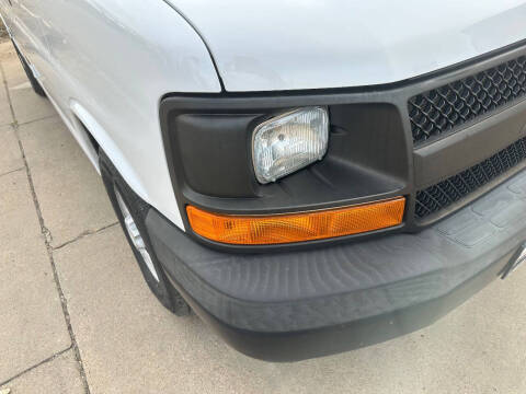 2017 Chevrolet Express LS 2500