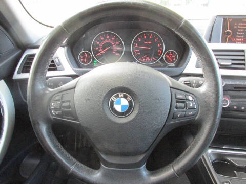 2013 BMW 3 Series 328i