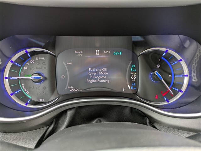 2024 Chrysler Pacifica Plug-In Hybrid Select