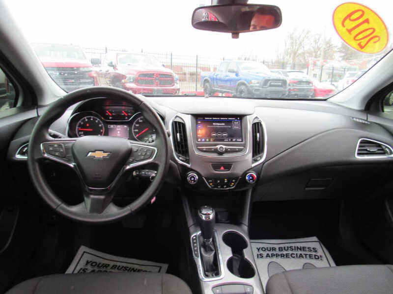 2019 Chevrolet Cruze LT