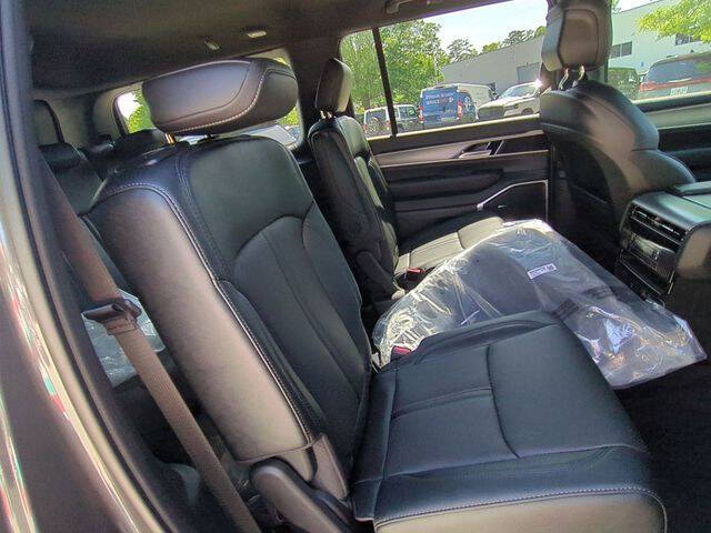 2026 Jeep Grand Wagoneer
