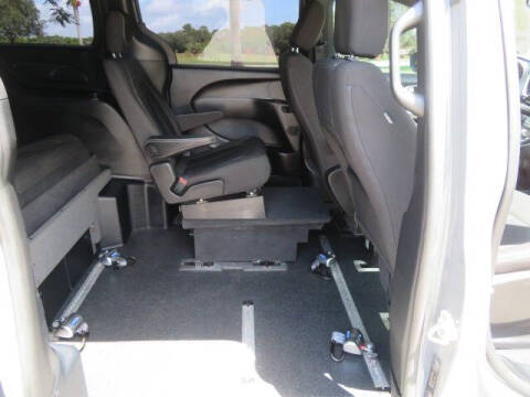 2021 Chrysler Pacifica Touring