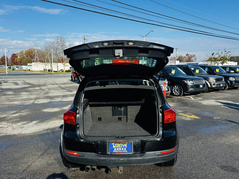 2012 Volkswagen Tiguan SEL 4Motion