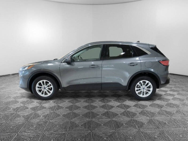 Used 2021 Ford Escape SE with VIN 1FMCU9G63MUA16669 for sale in North Olmsted, OH