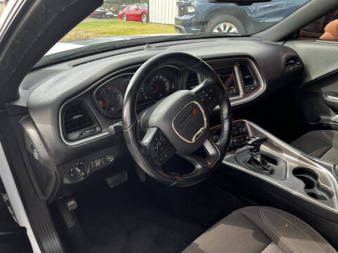 2021 Dodge Challenger SXT