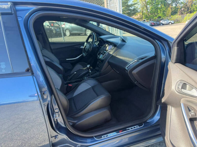 2018 Ford Focus ST