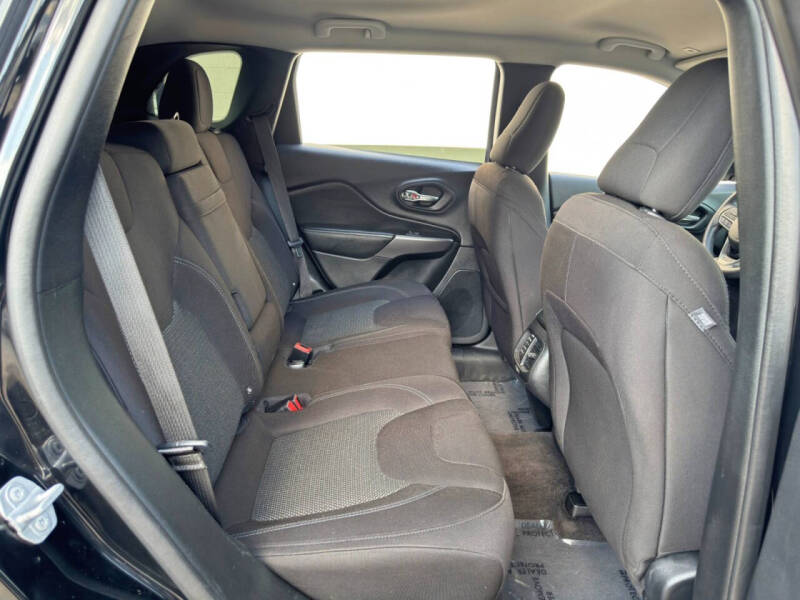 2019 Jeep Cherokee Latitude