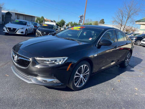 2018 Buick Regal Sportback Essence