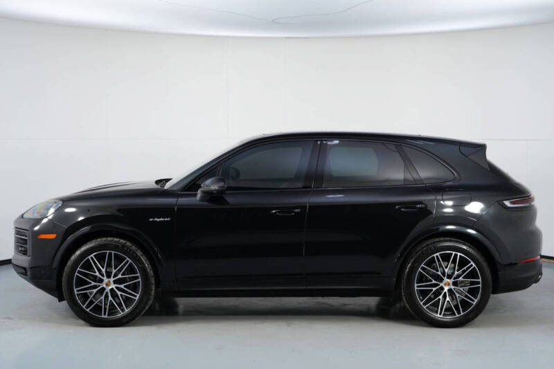 2024 Porsche Cayenne E-Hybrid