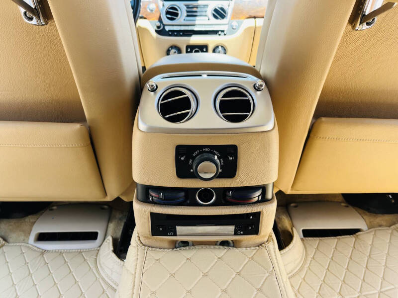 2010 Rolls-Royce Ghost