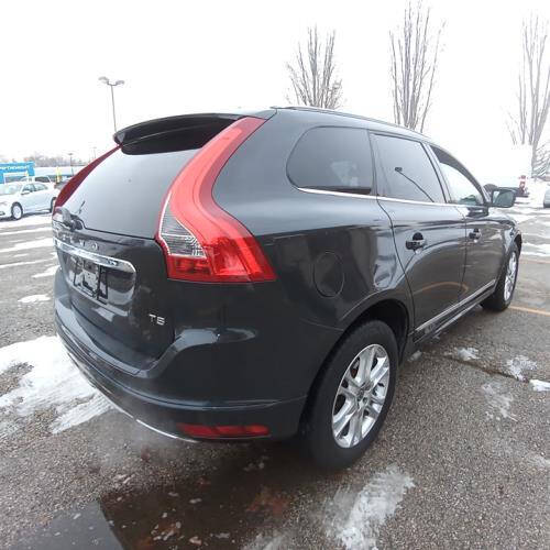 2016 Volvo XC60 T5 Drive-E Premier