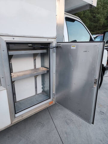 2023 Chevrolet Express 3500