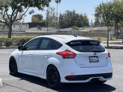 2018 Ford Focus ST