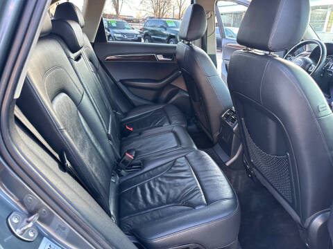 2012 Audi Q5 3.2 quattro Premium Plus