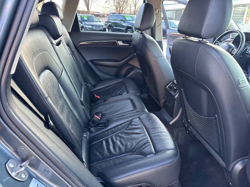 2012 Audi Q5 3.2 quattro Premium Plus