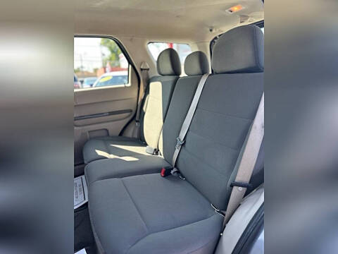 2011 Ford Escape XLS