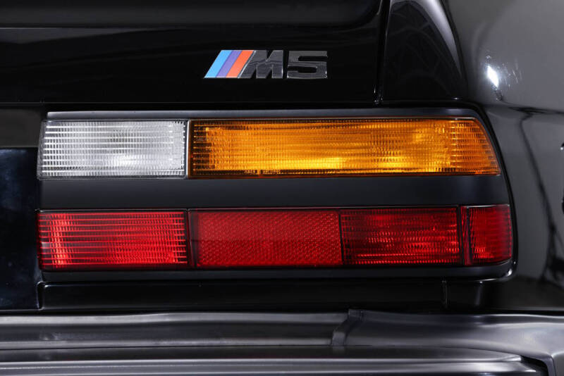 1988 BMW M5