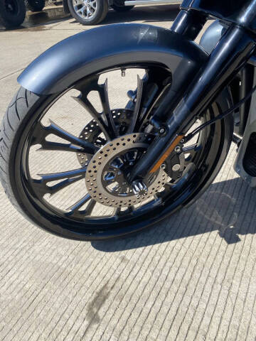 2021 Harley-Davidson Street Glide Special