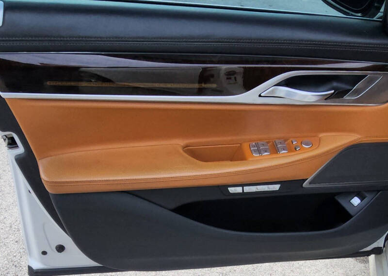 2016 BMW 7 Series 740i