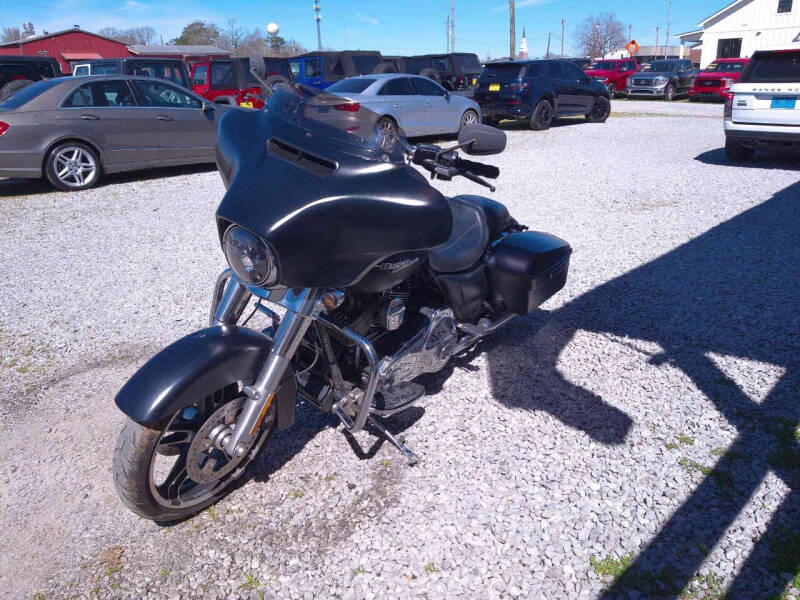 2016 Harley-Davidson Street Glide for sale at PICAYUNE AUTO SALES in Picayune MS