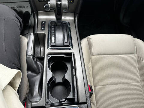 2012 Ford Mustang V6