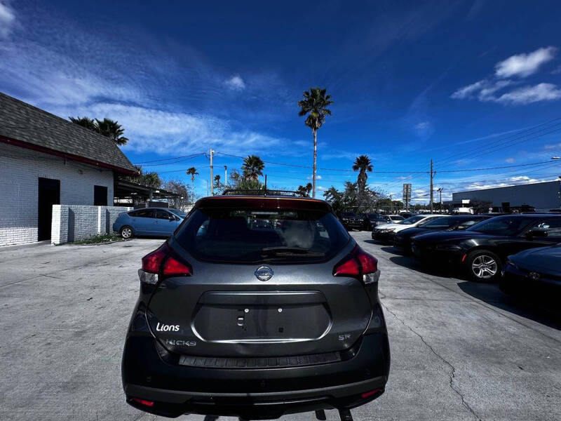 2018 Nissan Kicks SR