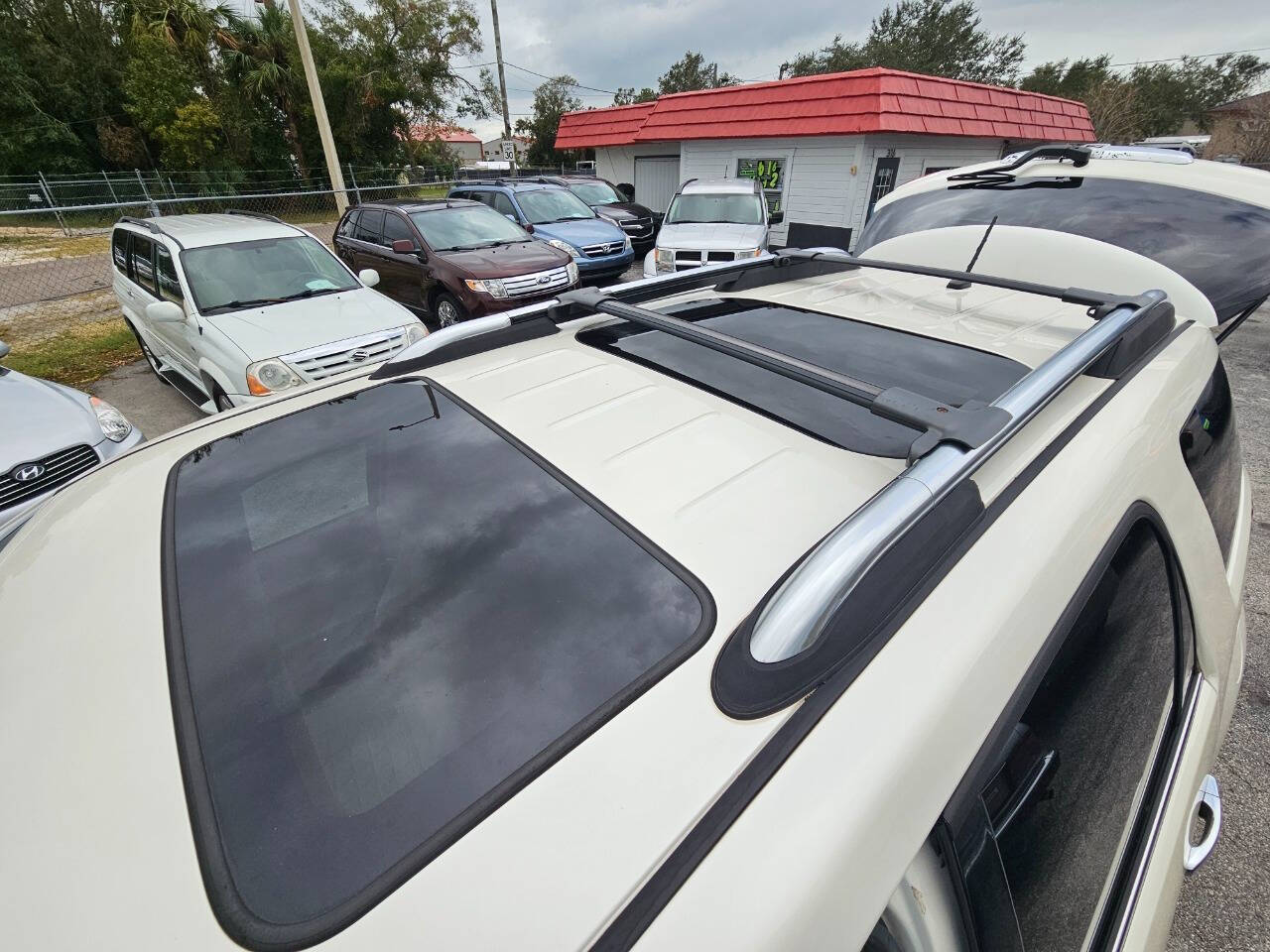 2008 Saturn Outlook for sale at JOHNS AUTO SALES LLC in Apopka, FL