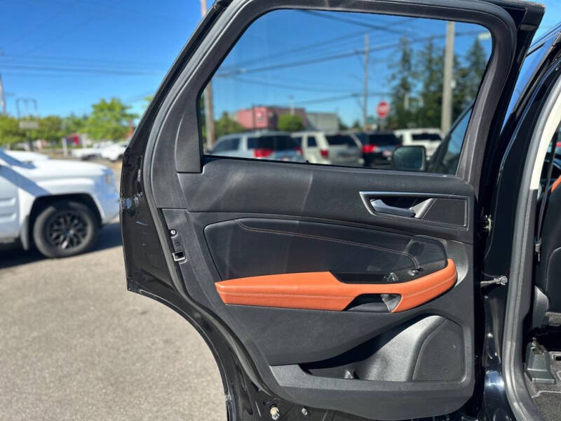 2016 Ford Edge Titanium
