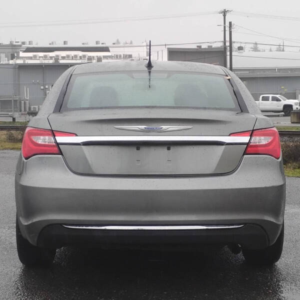 2013 Chrysler 200 Touring