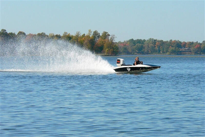 1974 Hydrostream Vixen