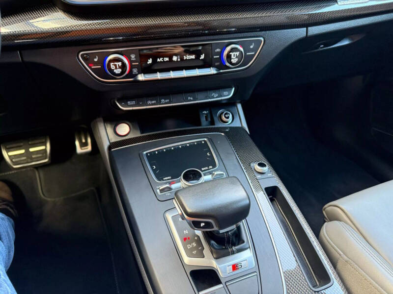 2018 Audi SQ5 3.0T quattro Premium Plus