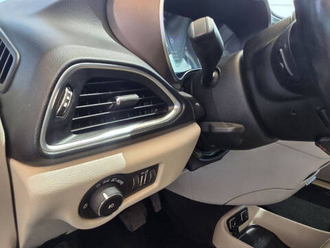 2019 Chrysler Pacifica Touring L Plus