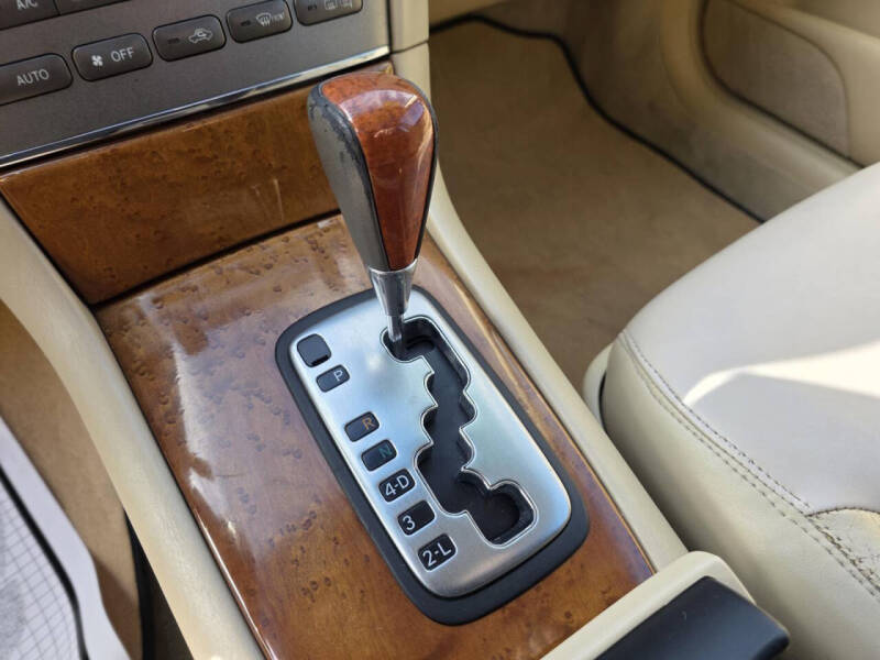 2005 Lexus ES 330