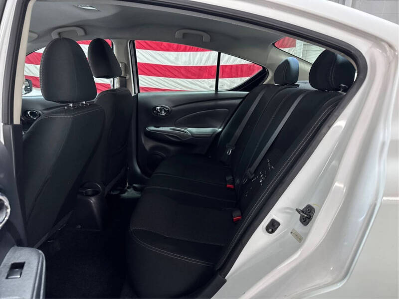 2019 Nissan Versa