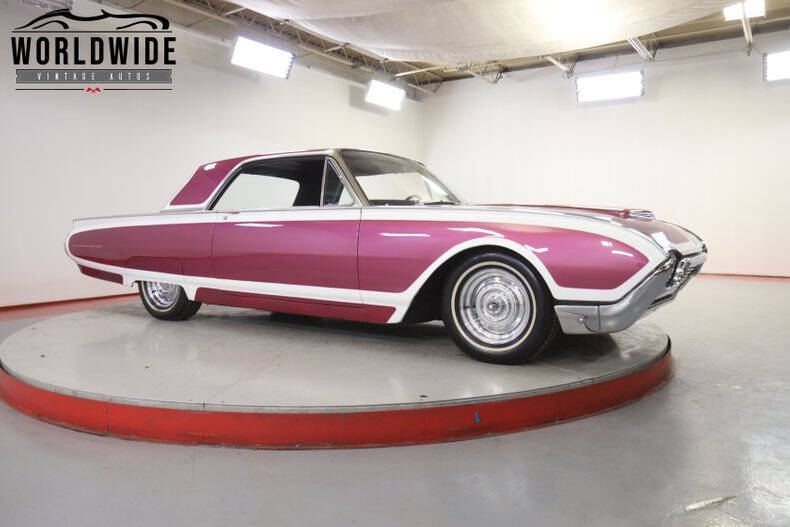 1962 Ford Thunderbird