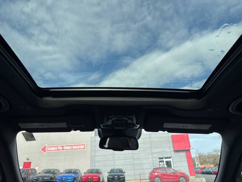 2025 Alfa Romeo Stelvio