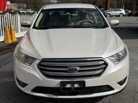 2013 Ford Taurus SEL