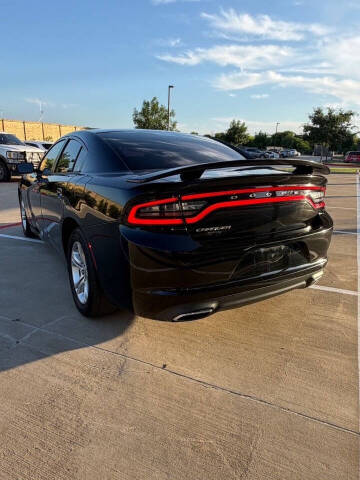 2017 Dodge Charger SE