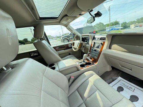 2011 Lincoln Navigator