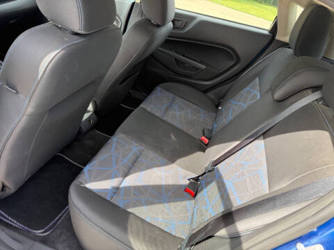 2011 Ford Fiesta SES