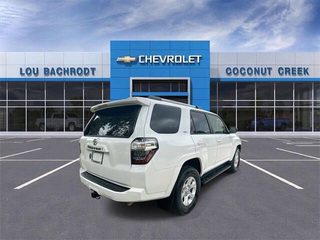 2024 Toyota 4Runner SR5