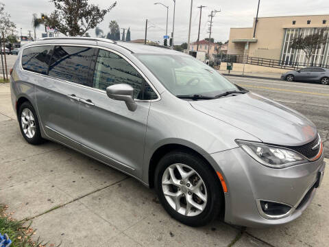 2018 Chrysler Pacifica Touring L Plus