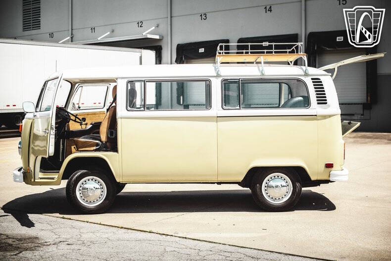 1975 Volkswagen Bus
